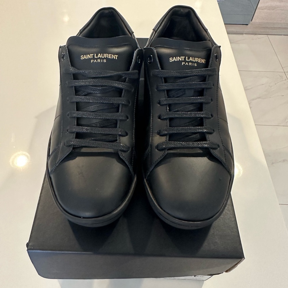Saint Laurent low top sneakers